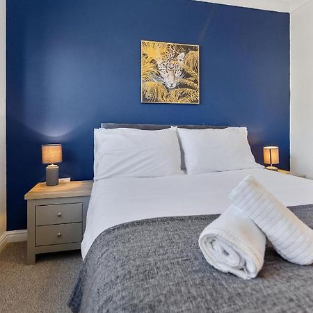 فيلا 4Br Townhouse Wbalcony Free Parking Fast Wi-Fi نورويش المظهر الخارجي الصورة