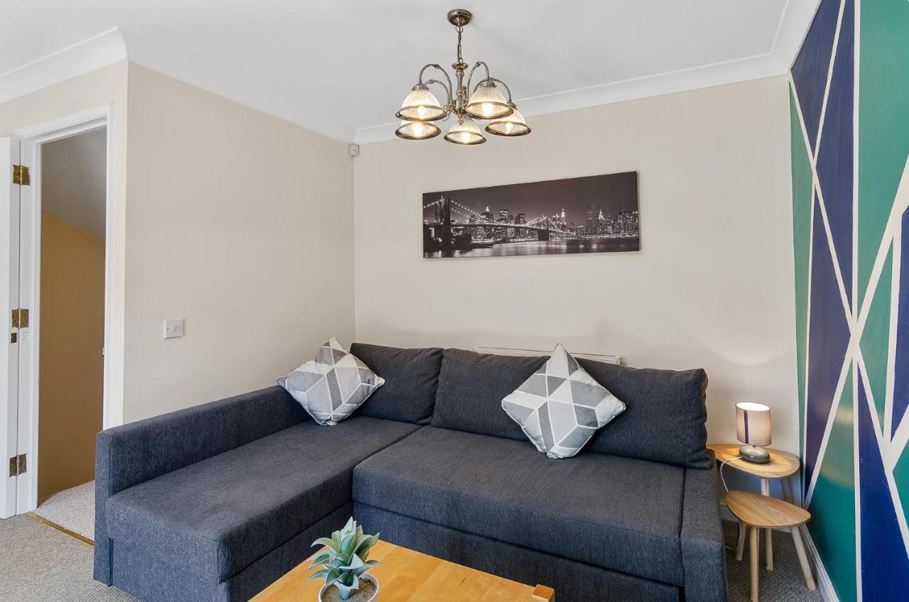 فيلا 4Br Townhouse Wbalcony Free Parking Fast Wi-Fi نورويش المظهر الخارجي الصورة