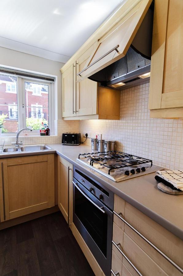 فيلا 4Br Townhouse Wbalcony Free Parking Fast Wi-Fi نورويش المظهر الخارجي الصورة